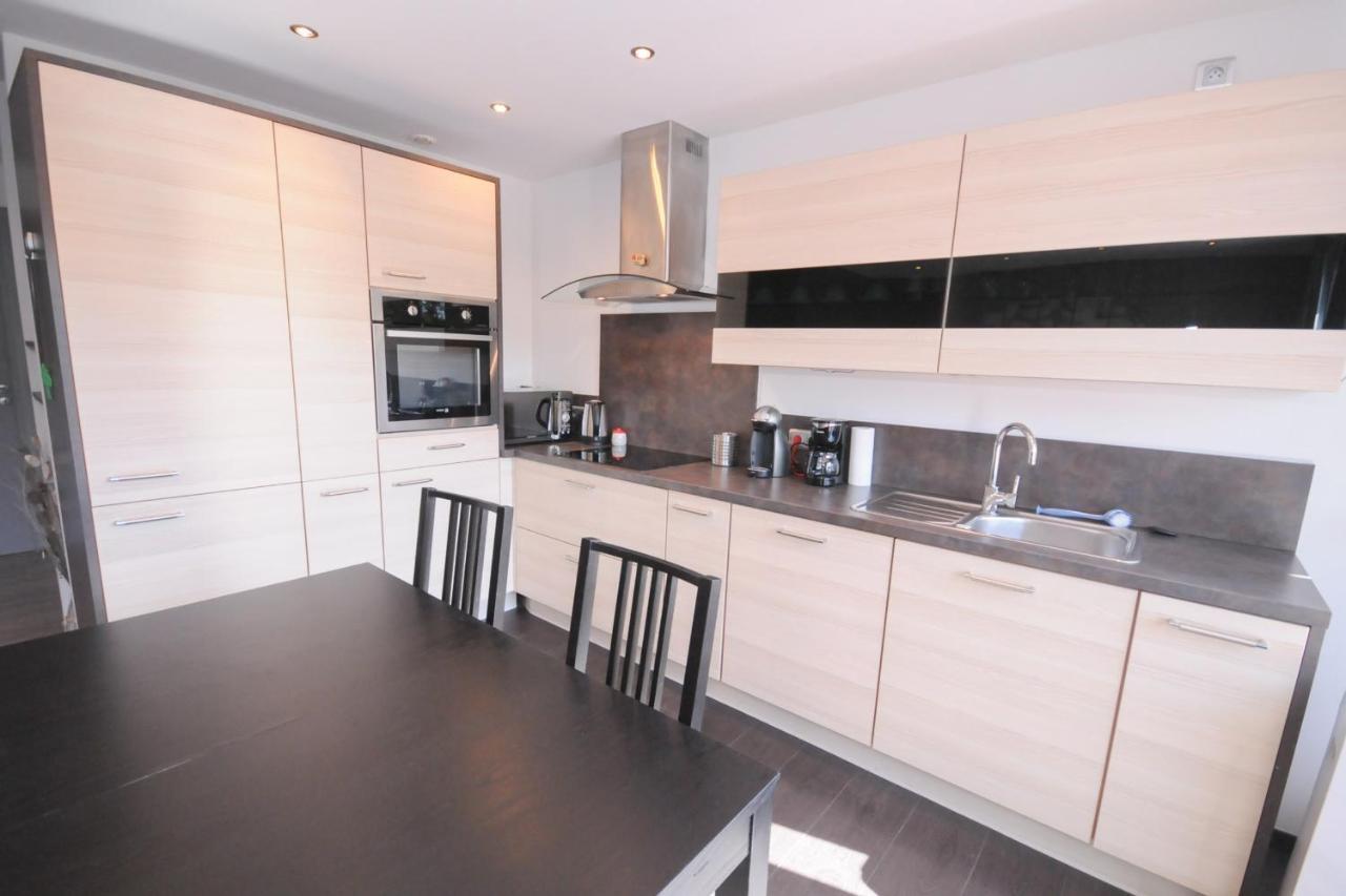Le Grand Large - Apartment Parking & Balcony By The Lake Modern Bright Annecy Exteriör bild